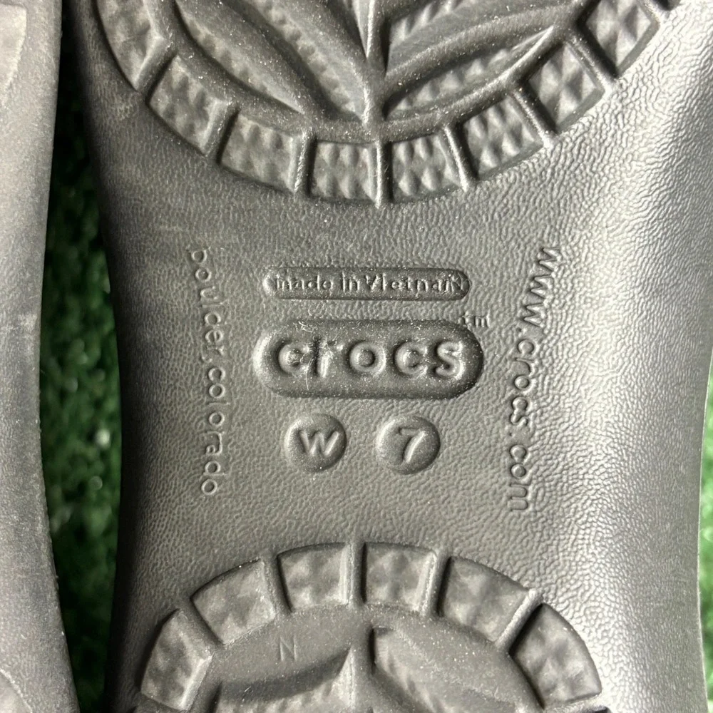 CROCS item you